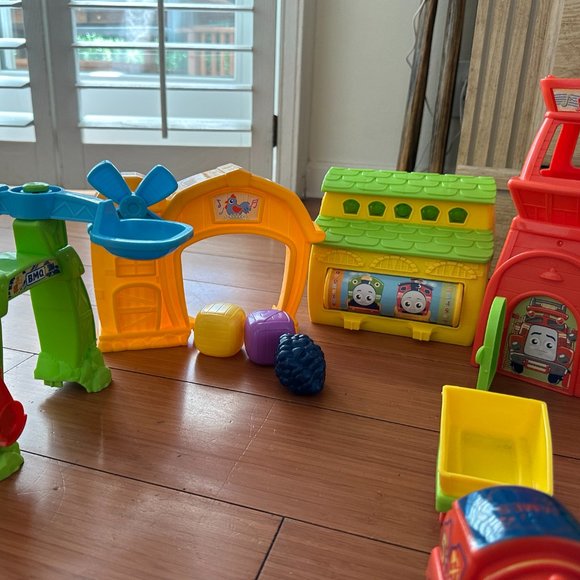 Thomas & Friends My First Railroad Railway Pals Talking Toy Train Sets - Picture 13 of 17